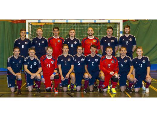 Una imagen de la selección escocesa de futsal de 2015 (vía http://scofutsal.leaguerepublic.com).