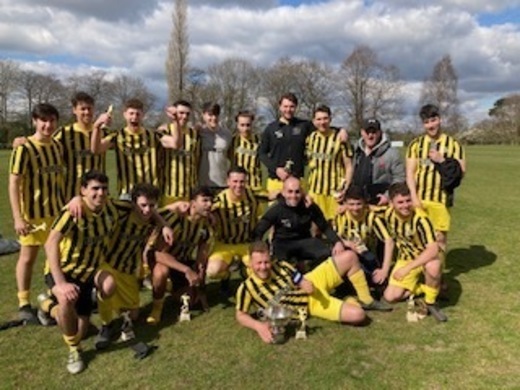 Haroldeans lifted the Tony Cohen Trophy and Maccabi 3rds dented title hopes of Reich