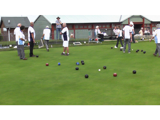 typical game of bowls